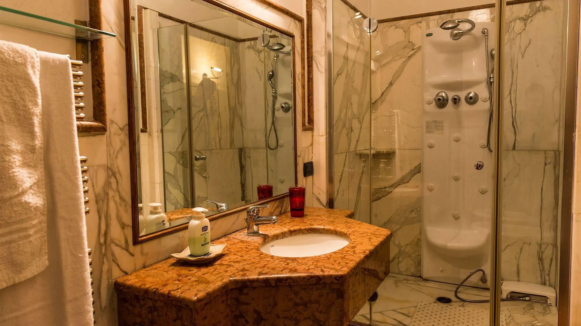 ** Guest house Martina A Piazza Del Popolo Hotel Rome Italy