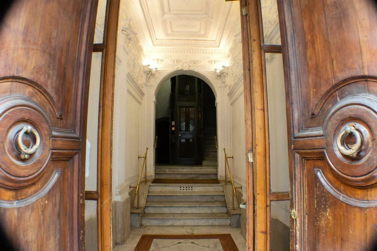 Martina A Piazza Del Popolo Hotel Rome Italy